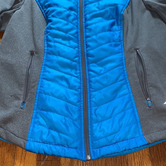 Woman’s Exertek Jacket - Picture 2 of 9